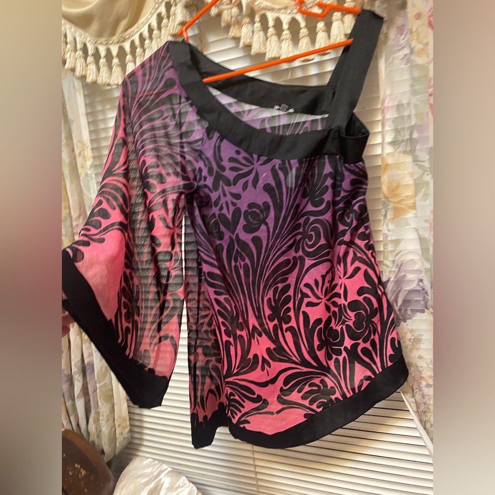 NWT-Charlotte Russe sheer sexy One-sleeved blouse - Picture 2 of 5